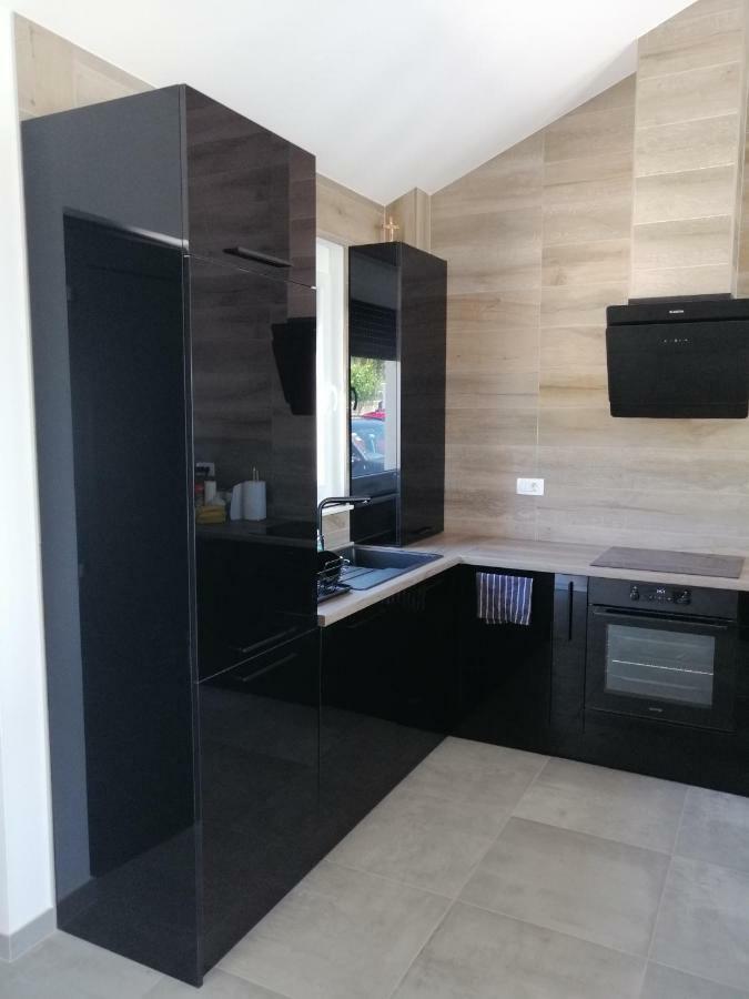 Villa Orao Kaštel Novi エクステリア 写真