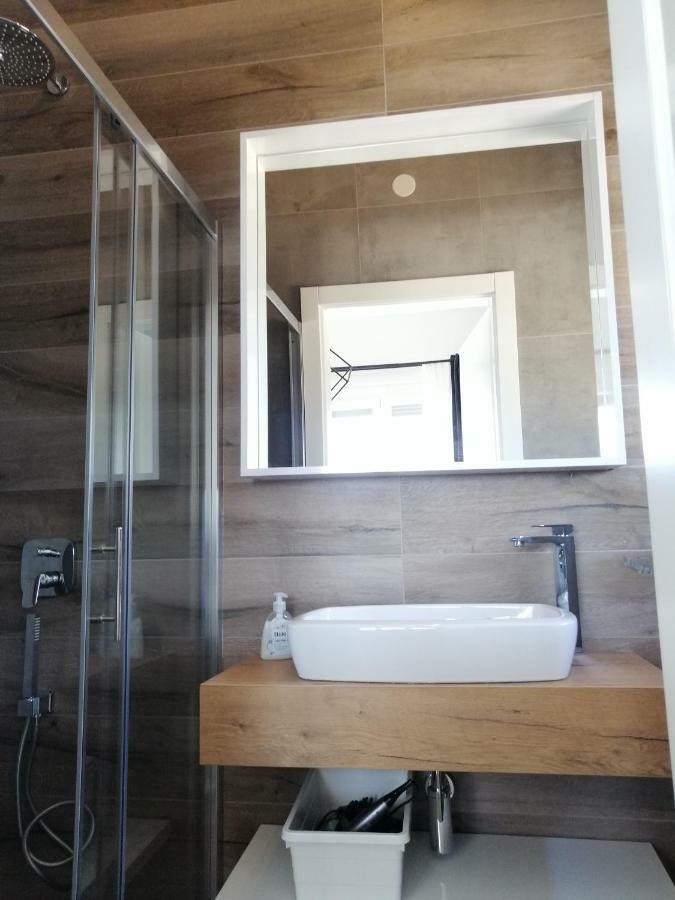 Villa Orao Kaštel Novi エクステリア 写真